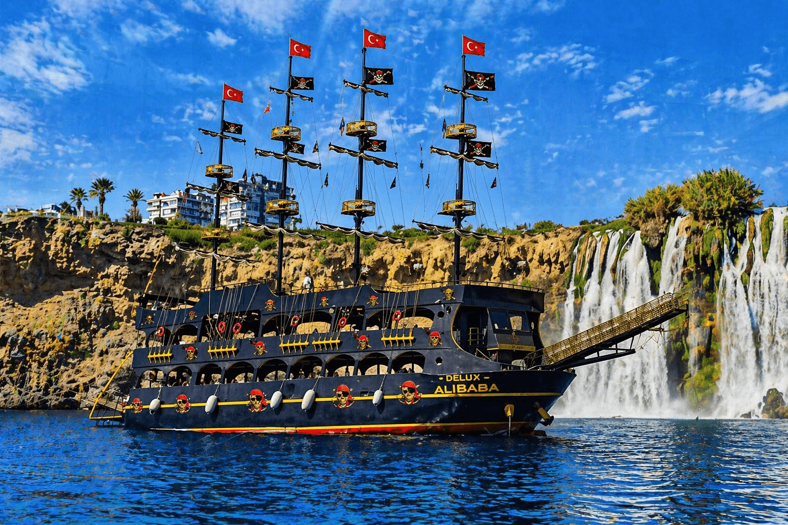 Antalya Party Boat Tour – Alibaba Tekne Eğlencesi & Köpük Partisi